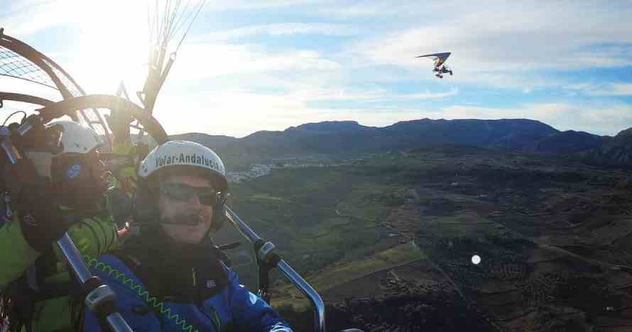 Vuelo a motor en Ronda
