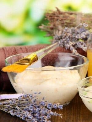 Refresca tu Cuerpo y Rostro: Masaje o Facial de Vitamina C