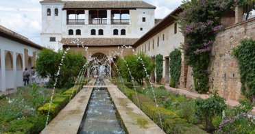 Adntrate en la Alhambra, sin colas y con gua en grupo reducido