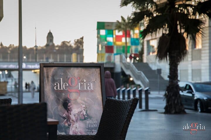 Espectáculo auténtico de flamenco. Alegria y gastronomia Málaga