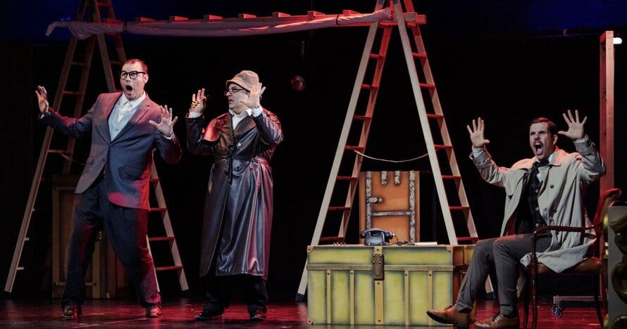 39 escalones, una comedia de muerte