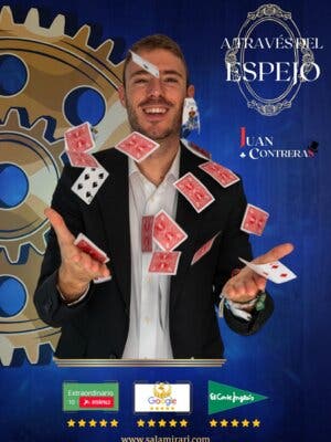 A través del espejo