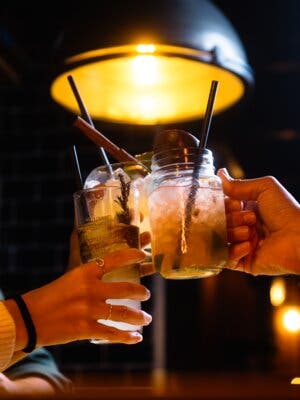 Sabores y enigmas: Tapeando por Barcelona con diversión asegurada
