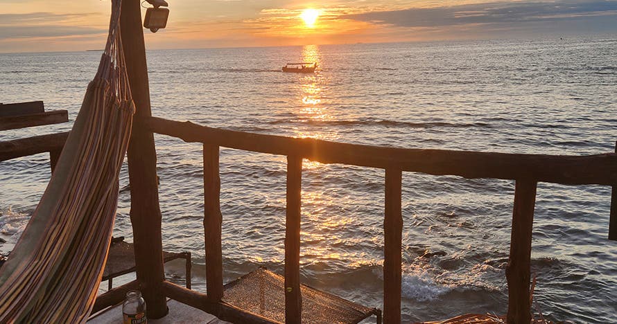 Alojamiento y pasadía en Barú, Jet Set Beach & hostal