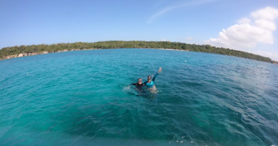 Snorkeling de arrecifes y pasadía en Playa Tranquila, Barú