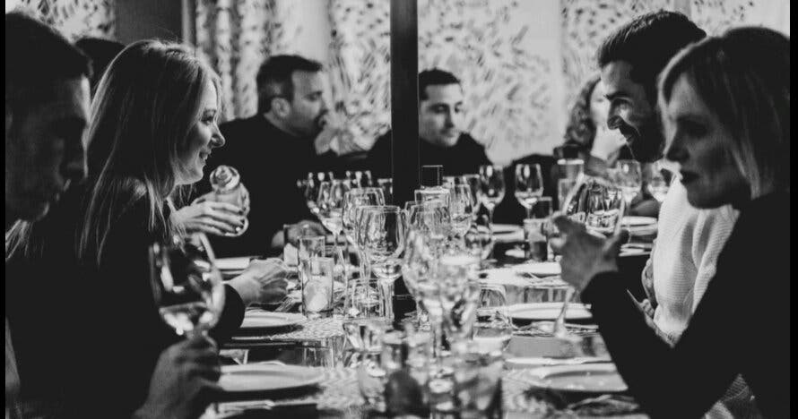 Disfruta del mundo del vino a ciegas a domicilio