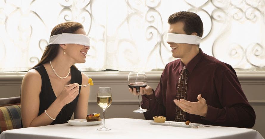 Cena a ciegas, ¿te atreves?