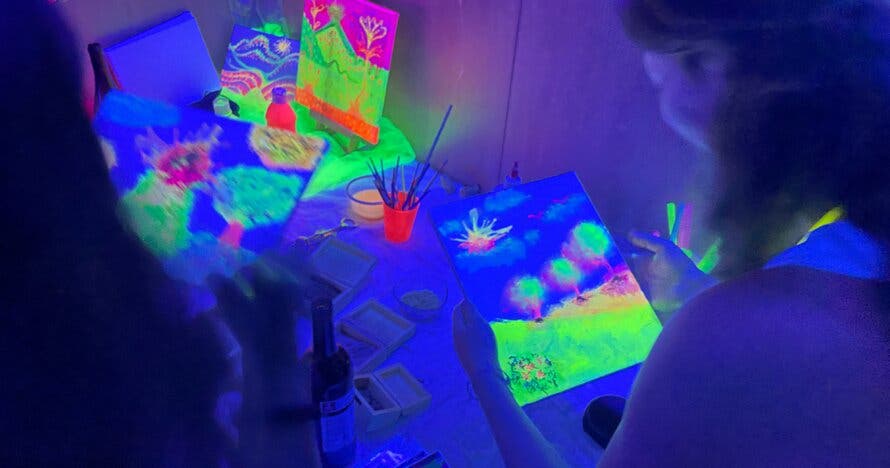 Arte, vino y texturas. Actividad multisensorial