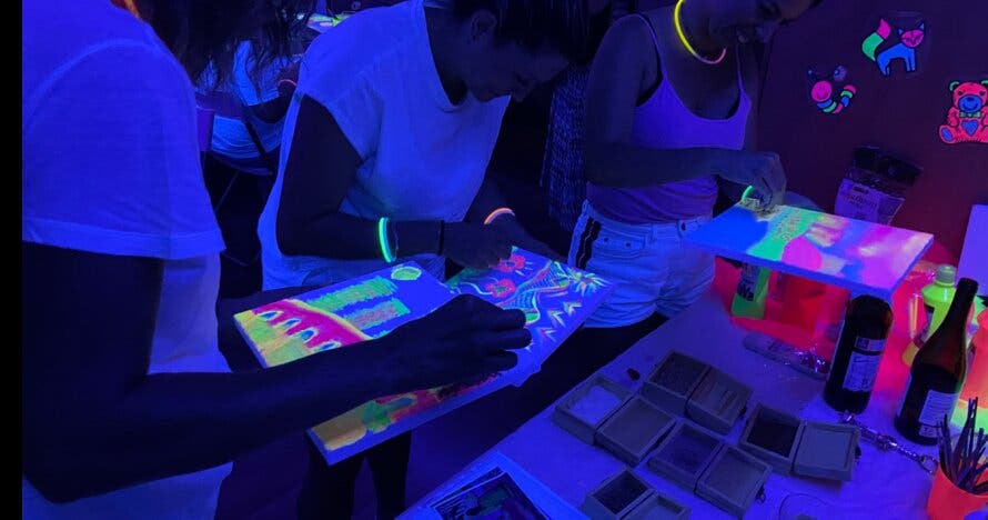 Arte, vino y texturas. Actividad multisensorial