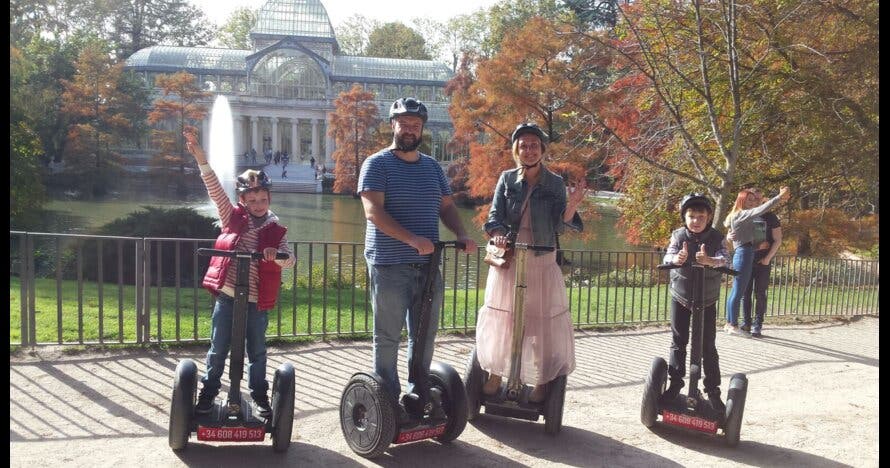 Disfruta de un Tour 100% por el Parque del Retiro en Segway