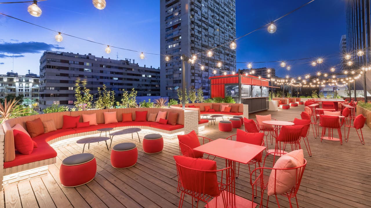 Bites y Beats: Brunch de Escándalo en Planta Z Canopy Hilton