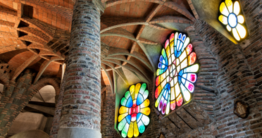 Colnia - Visita guiada a la Cripta y la Colonia Gell foto 1