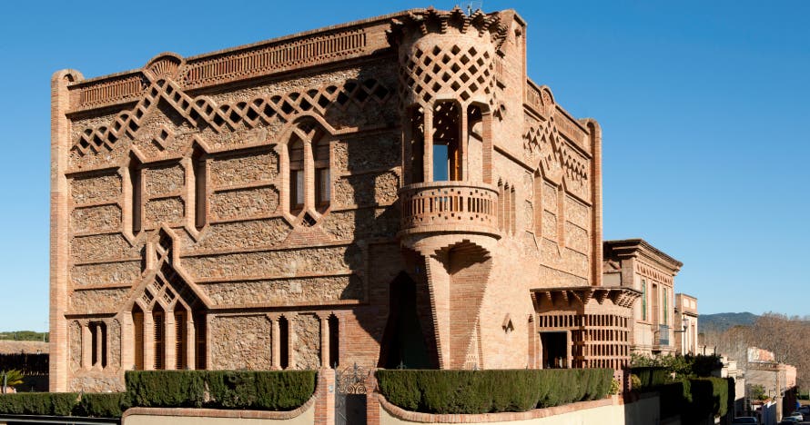 Colònia Güell - Visita a la Cripta y la Colonia Güell con audioguía