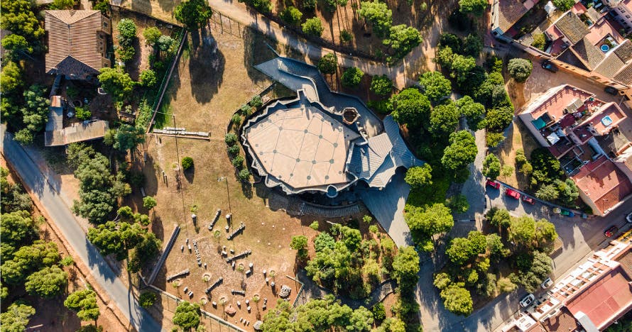 Colònia Güell - Visita a la Cripta y la Colonia Güell con audioguía