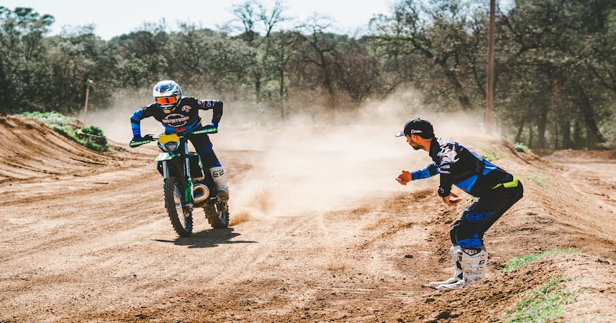 ¡Pilota una moto de Motocross en circuito!