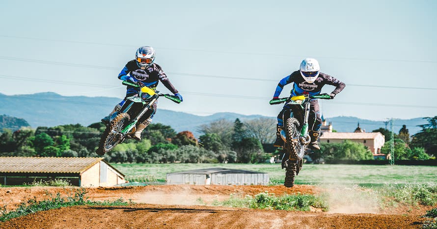 ¡Pilota una moto de Motocross en circuito!