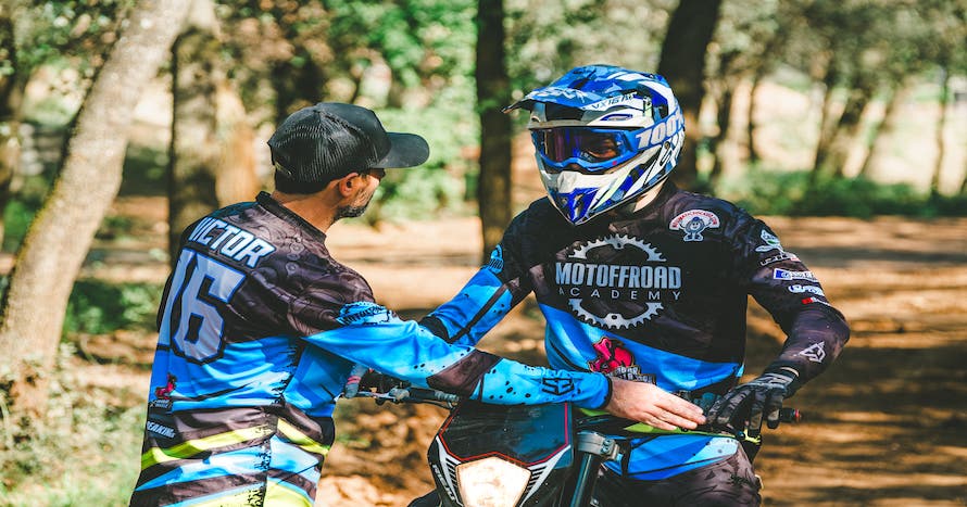 ¡Pilota una moto de Motocross en circuito!