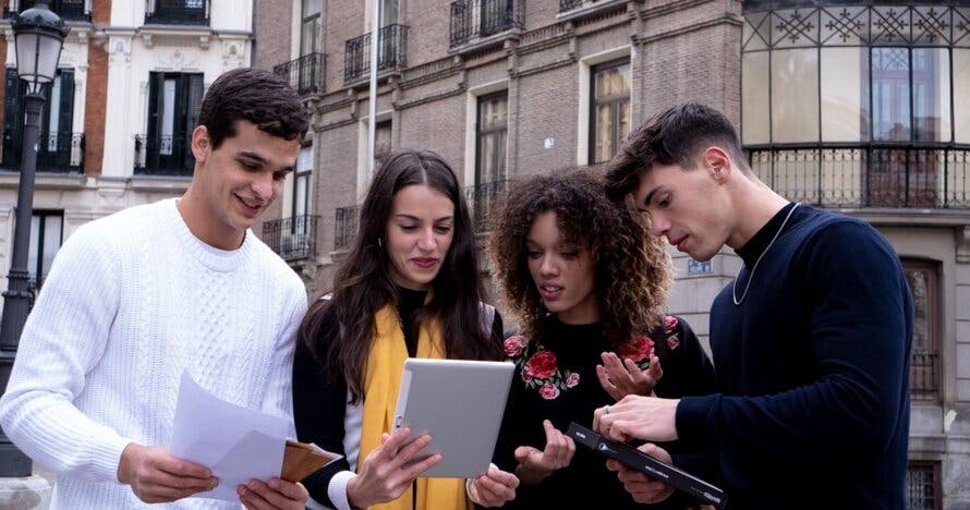 Escape Room Urbano por Salamanca: El Asesino de la Máscara