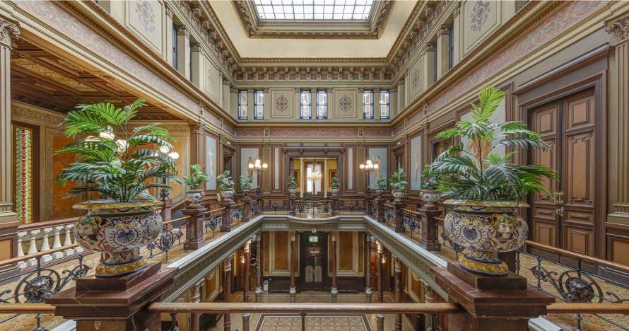 Visita guiada al Palauet Casades - Cases Singulars