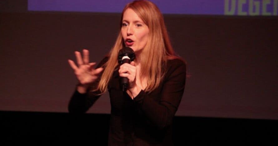 Tonta. Monólogo de Cristina Gómez