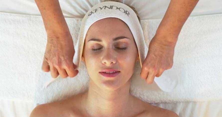 Tratamiento facial con ácido hialurónico