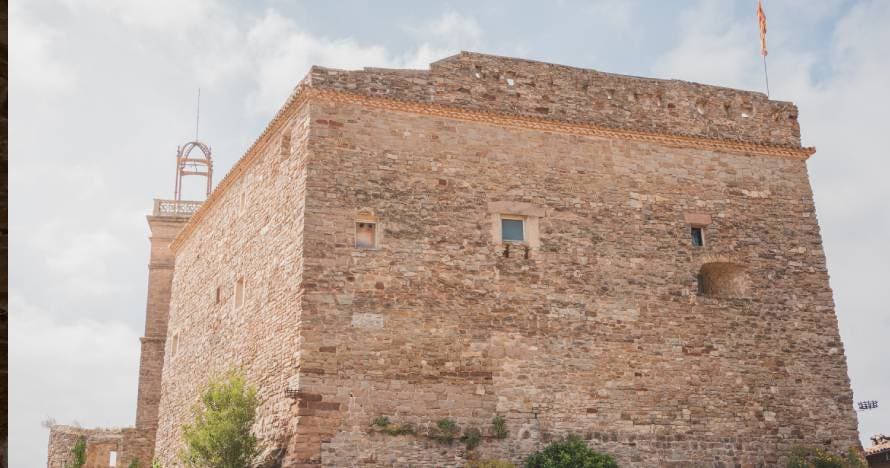 Descubriendo el pasado: una paseo por el castillo y el casco antiguo