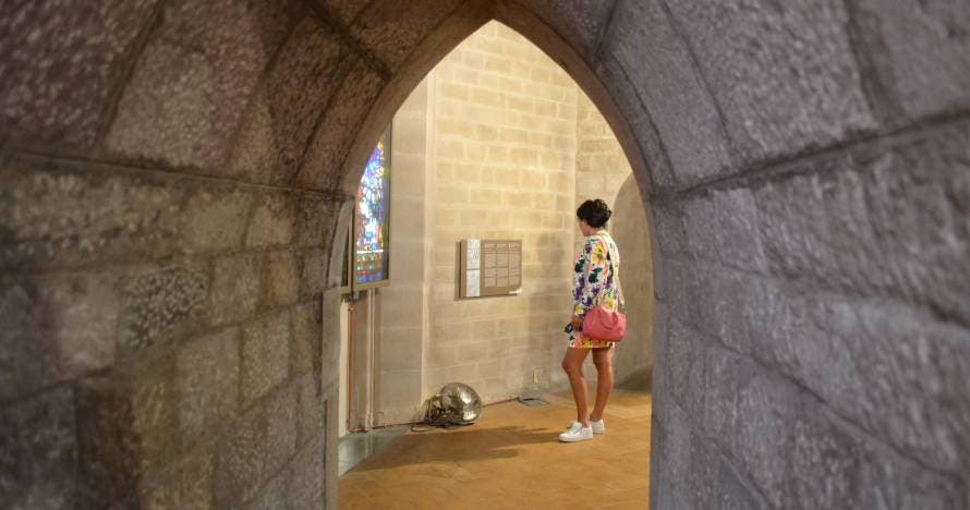 Descubre la Basílica Santa María del Mar y sus terrazas en el Born