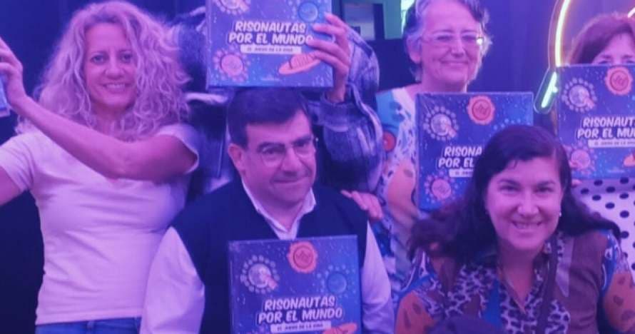 Concurso de la Risa, bebida incluida y juego de la risa de regalo
