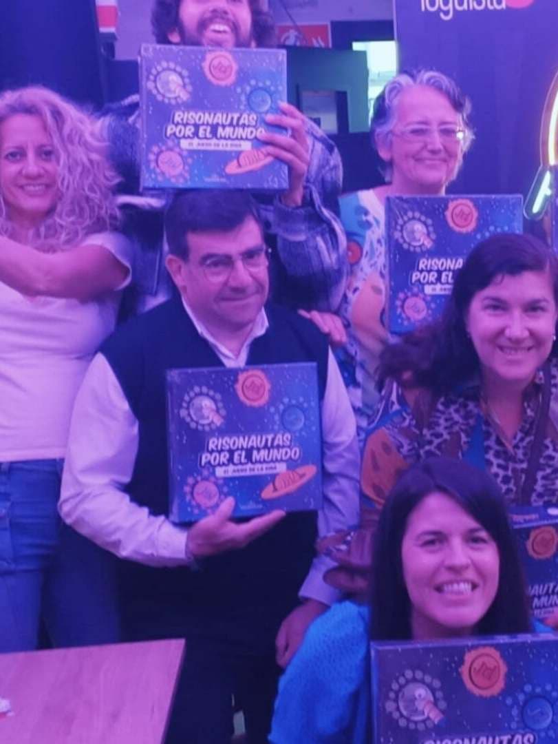 Concurso de la Risa, bebida incluida y juego de la risa de regalo