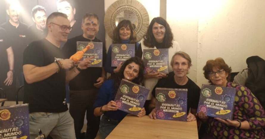 Concurso de la Risa, bebida incluida y juego de la risa de regalo