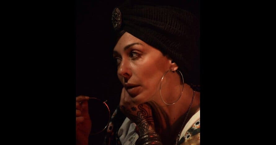 Svetlana, Oráculo teatral - experiencia interactiva