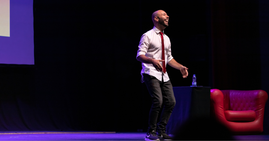 Tinder Sorpresa - Andreu Casanova, en Barcelona