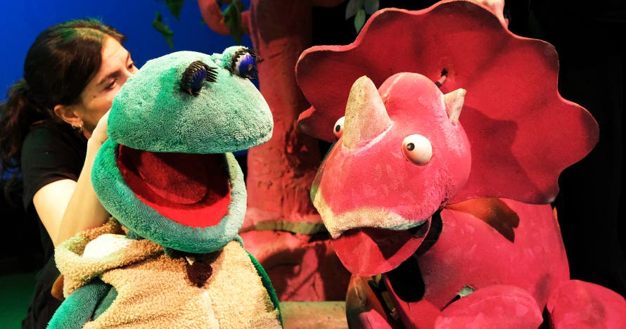 Una rana y los dinos (Teatro para bebés)