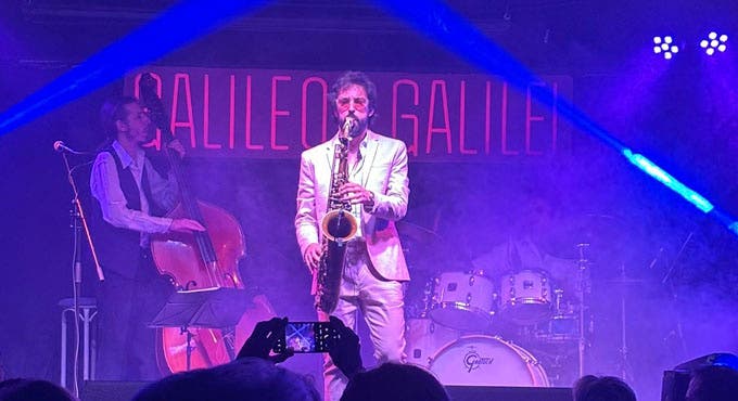 Santi sax music - evolution