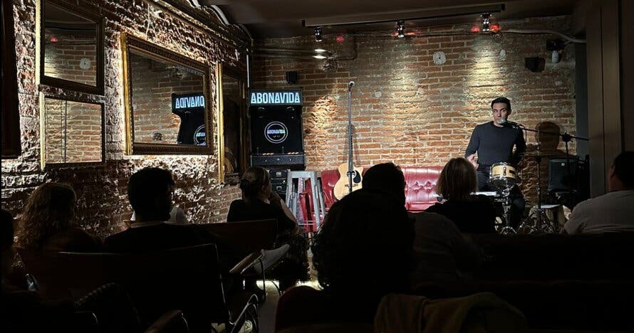 Zapatiburger: Comedia y Música a la hora del vermú