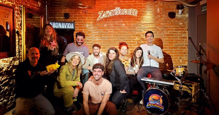 Zapatiburger: Comedia y Música a la hora del vermú