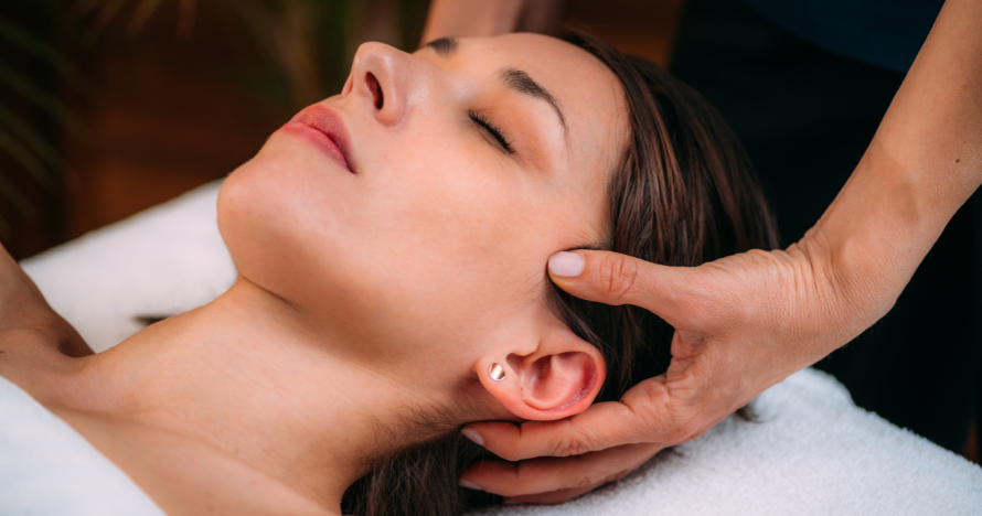 Masaje relajante en pareja con masaje craneal y aromaterapia