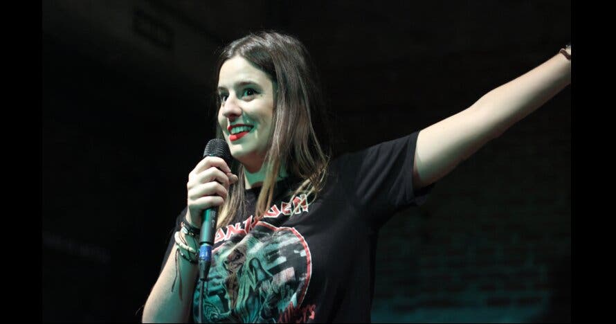 Crudo, un show de humor negro