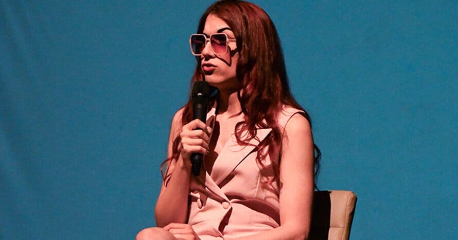 Sin Reglas: un monólogo de Elsa Ruiz
