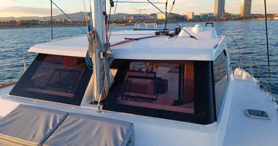 Navegación, astronomía y mitología a bordo de un catamarán