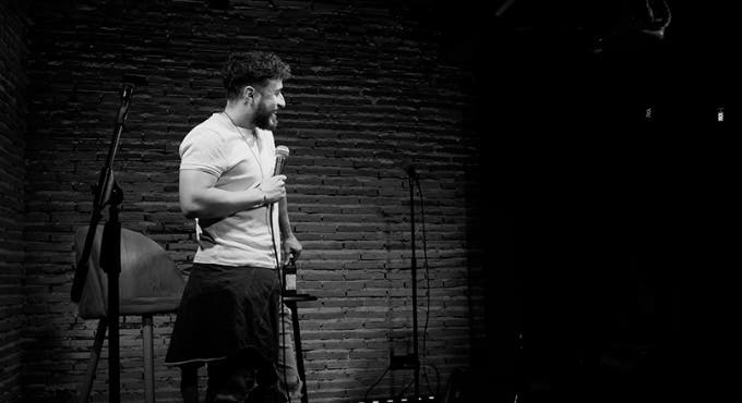 Mi lucha: un monólogo de humor negro
