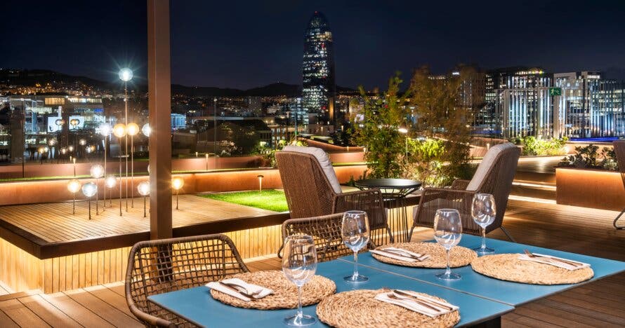 Circuito spa y copa en rooftop en hotel Sallés Pere IV
