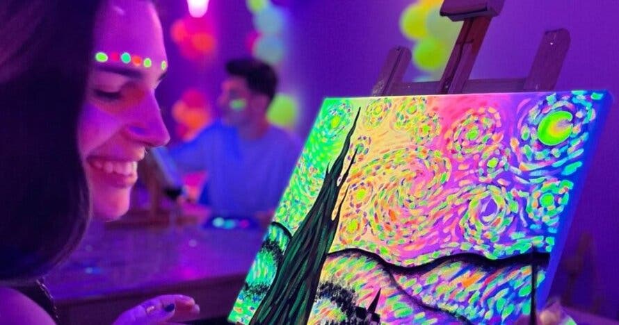 WineGogh Neón: pinta un cuadro con pintura neón con vino ilimitado