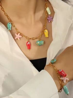 Jewels and Wine: Taller de joyería con bebida ilimitada en Barcelona