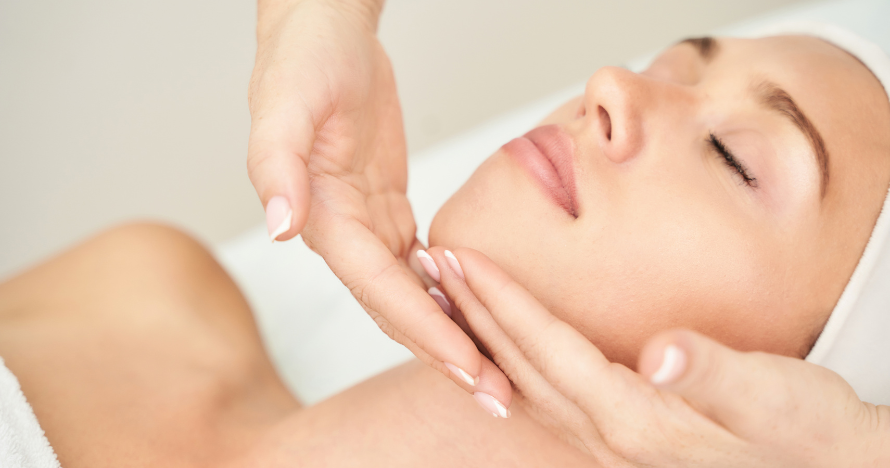 Tratamiento facial y ojeras, Dermapen médico y Eyes Peptides