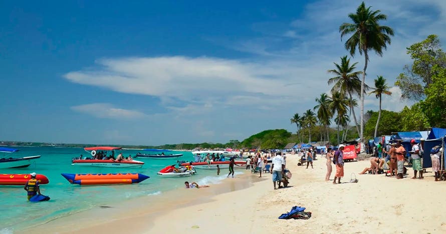 Tour Dia Completo en Playa Tranquila Barú con Almuerzo