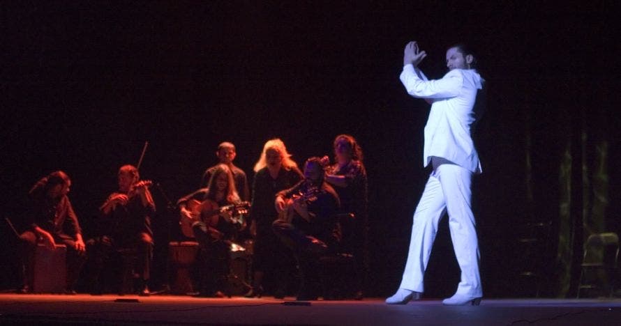 Estreno: Rafael Amargo regresa a Barcelona - Luz y fuego