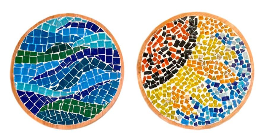 Taller de Mosaico con Vino en una galería de arte