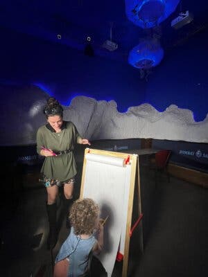 Pequenautas: men infantil con animacin en el Verne