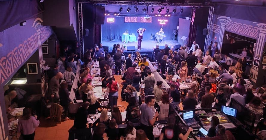 Cata con show: El Vinólogo, Una experiencia de risas y vinos